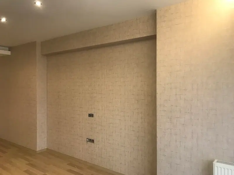 Bej keten dokulu salon duvar kağıdı — Buğra Dizayn