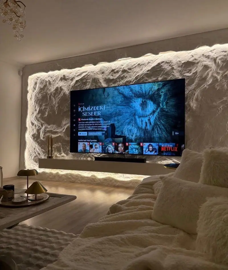 Salonda LED aydınlatmalı dokulu 3D TV duvarı paneli — Buğra Dizayn